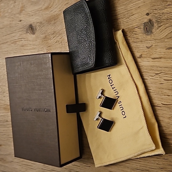 Louis Vuitton Damier Infini Cufflinks with Matching Leather Case - Picture 1 of 11
